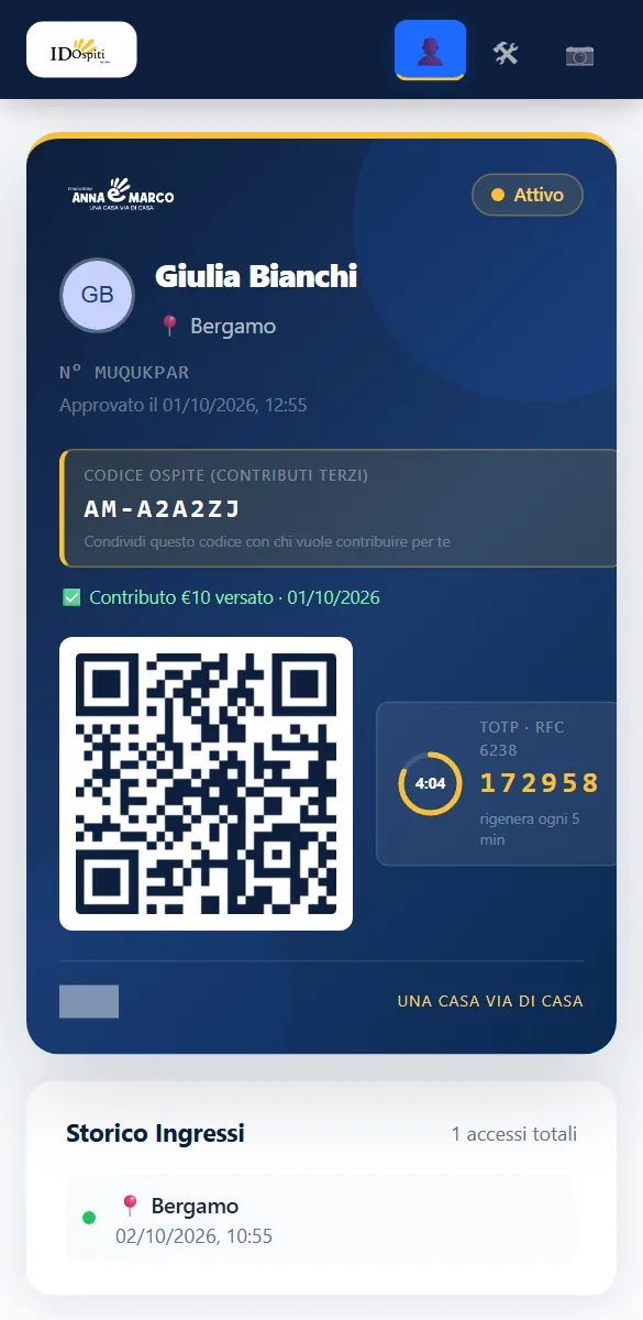 Tessera digitale di un ospite IAM con QR e codice temporaneo TOTP (dati di prova)